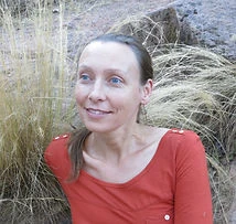 Professeur de yoga à Nantes,Yoga de l'énergie, cours yoga Nantes, Yoga Nantes
