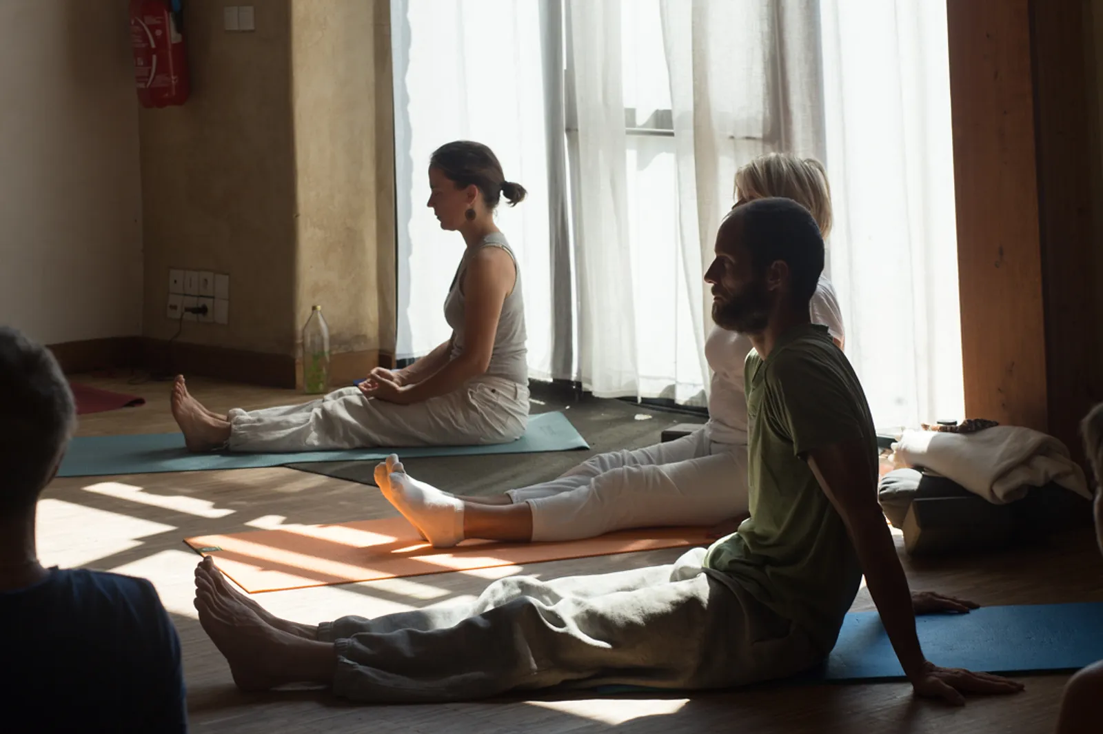 Yoga à Nants et Saint-Herblain, cours hedomadaires, yoga doux, yoga et méditation, relxation, explorer larespiration